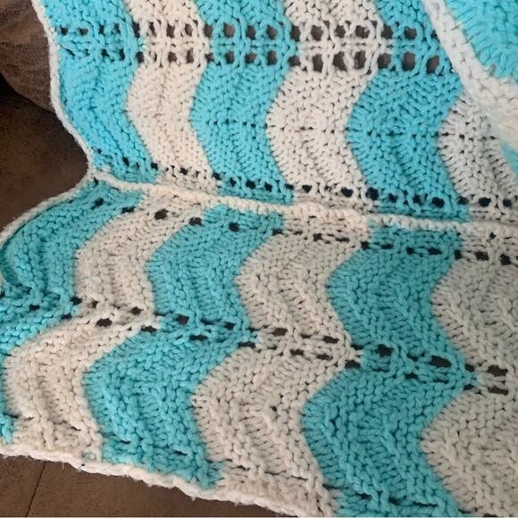 Crochet Blanket Blue Ripple Stripe 56"x40" - Picture 5 of 5